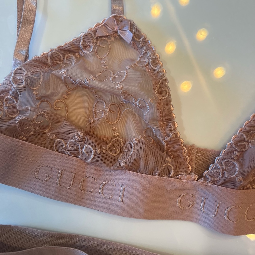 Gucci Women's Lace Intimate Set in Pink - Picture 4 of 5
